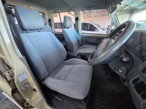 Toyota Land Cruiser 79 4.5D-4D V8 double cab LX - Image 12