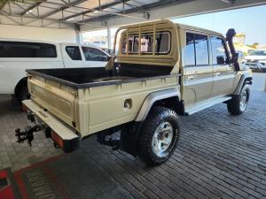 Toyota Land Cruiser 79 4.5D-4D V8 double cab LX - Image 2