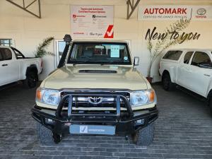Toyota Land Cruiser 79 4.5D-4D V8 double cab LX - Image 4
