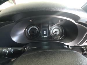 Toyota Hilux 2.8GD-6 double cab 4x4 Legend 50 - Image 8