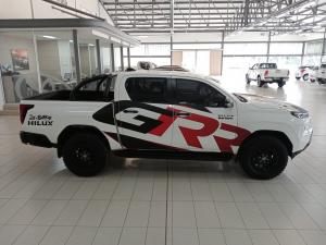 Toyota Hilux 2.8GD-6 double cab SRX 4x4 - Image 3