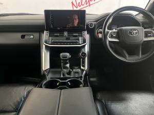 Toyota Land Cruiser 300 3.3D GX-R - Image 6