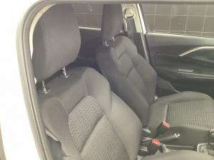 Suzuki Swift 1.2 GL - Image 15