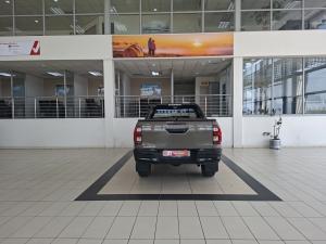 Toyota Hilux 2.8GD-6 double cab Raider auto - Image 5