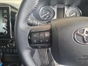 Toyota Hilux 2.8GD-6 double cab Raider auto - Image 9