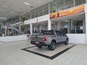 Toyota Hilux 2.8GD-6 double cab Raider auto - Image 2