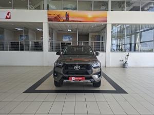 Toyota Hilux 2.8GD-6 double cab Raider auto - Image 4