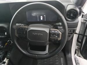 Toyota Land Cruiser Prado 2.8GD VX-R - Image 8
