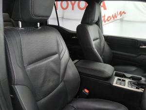 Toyota Land Cruiser Prado 2.8GD VX-R - Image 14