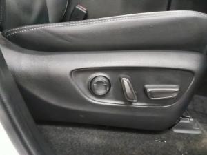 Toyota Land Cruiser Prado 2.8GD VX-R - Image 16