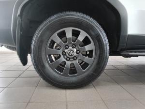 Toyota Land Cruiser Prado 2.8GD VX-R - Image 19