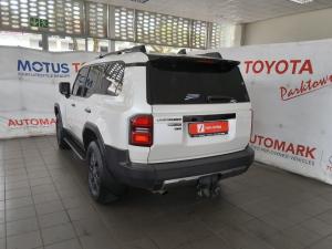 Toyota Land Cruiser Prado 2.8GD VX-R - Image 22