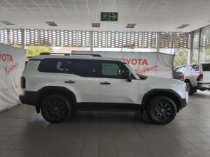 Toyota Land Cruiser Prado 2.8GD VX-R - Image 3
