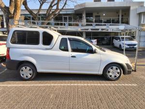 Nissan NP200 1.6i safety pack (aircon) - Image 3