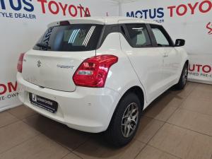 Suzuki Swift 1.2 GL manual - Image 2