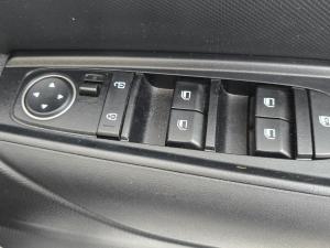 Kia Sonet 1.5 LX manual - Image 10