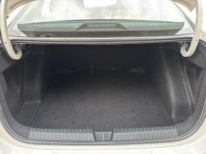 Volkswagen Polo sedan 1.6 auto - Image 10