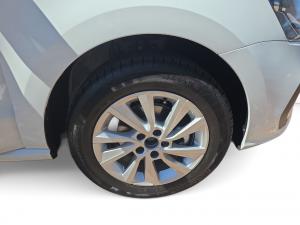 Volkswagen Polo Vivo hatch 1.6 Life - Image 15