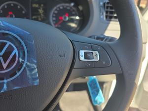 Volkswagen Polo Vivo hatch 1.6 Life - Image 17