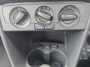 Volkswagen Polo Vivo hatch 1.4 Life - Image 19