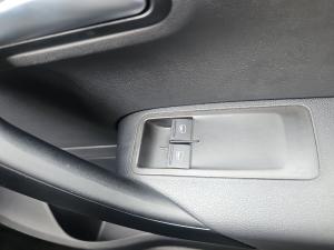 Volkswagen Polo Vivo hatch 1.4 Life - Image 20