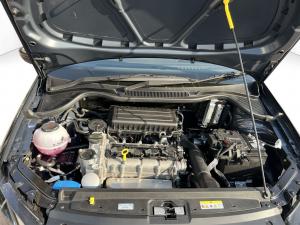 Volkswagen Polo Vivo hatch 1.4 Life - Image 9