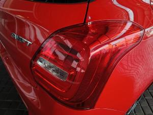 Suzuki Swift 1.2 GLX auto - Image 16