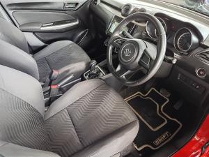Suzuki Swift 1.2 GLX auto - Image 9