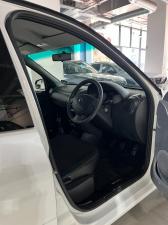 Nissan NP200 1.6i safety pack (aircon) - Image 13