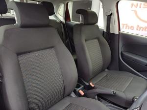 Volkswagen Polo Vivo hatch 1.4 Trendline - Image 24