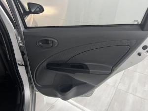 Toyota Etios hatch 1.5 Xi - Image 11