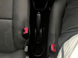 Toyota Etios hatch 1.5 Xi - Image 20