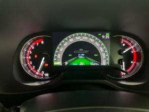 Toyota RAV4 2.0 VX - Image 17