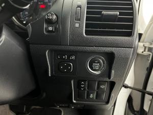 Toyota Land Cruiser Prado 3.0DT VX - Image 19