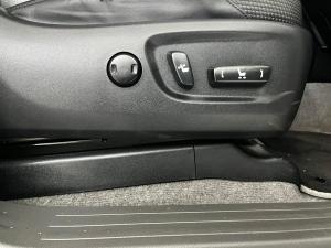 Toyota Land Cruiser Prado 3.0DT VX - Image 22