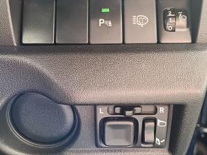 Suzuki Jimny 1.5 GLX AllGrip 5-door auto - Image 23