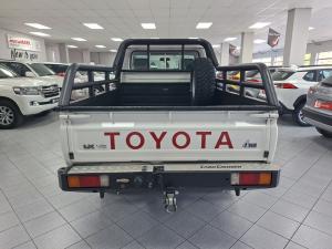 Toyota Land Cruiser 79 4.5D-4D LX V8 single cab - Image 5