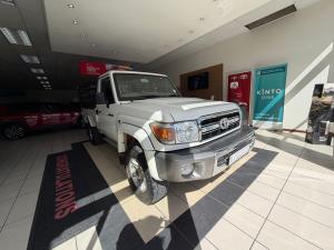 Toyota Land Cruiser 79 4.2D single cab - Image 1