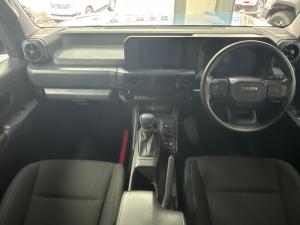 Toyota Land Cruiser FJ 2.7 4x4 GX - Image 6