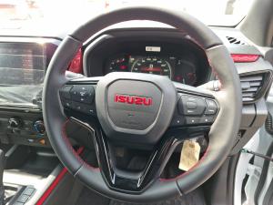 Isuzu D-Max 1.9TD double cab LS X-Rider auto - Image 8
