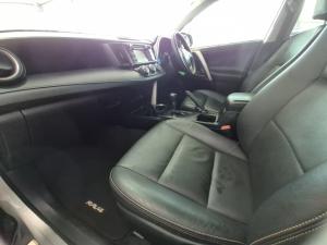 Toyota RAV4 2.0 GX auto - Image 7