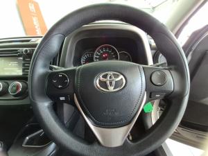 Toyota RAV4 2.0 GX auto - Image 8