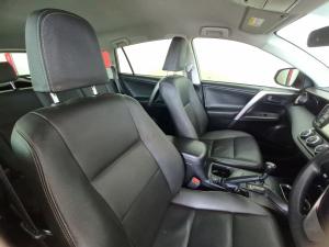 Toyota RAV4 2.0 GX auto - Image 16