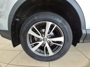 Toyota RAV4 2.0 GX auto - Image 20