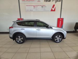 Toyota RAV4 2.0 GX auto - Image 3
