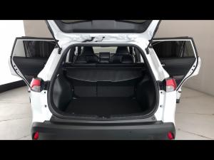 Toyota Corolla Cross 1.8 HEV XS - Image 13