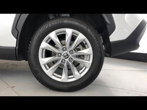 Toyota Corolla Cross 1.8 HEV XS - Image 19