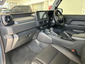 Toyota Land Cruiser FJ 2.7 4x4 VX - Image 7