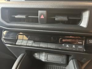 Toyota Land Cruiser FJ 2.7 4x4 VX - Image 13
