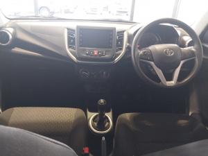 Toyota Vitz 1.0 XR manual - Image 6
